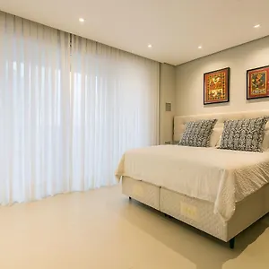 https://studio-moderno-no-coracao-da-cidade-florianopolis.santa-catarina-brasil.com